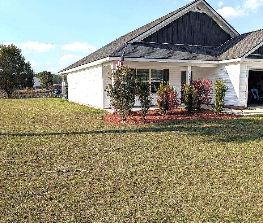 1st image of 682 Ridgeland Lakes Dr