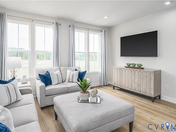 3rd image of 12705 Clover Way