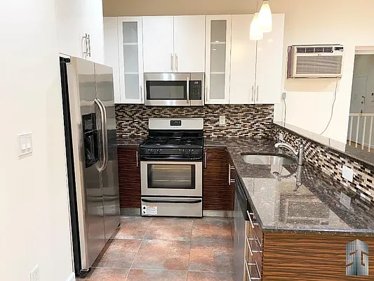 Rented by Skyline Group Real Estate | media 2