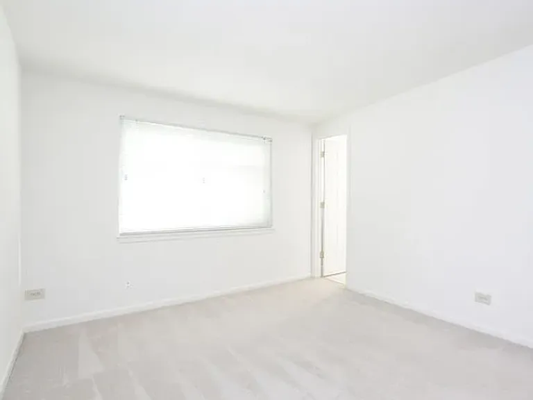 1021 Francis Dr — Photo 9