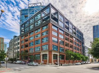 676 N Kingsbury St APT 104, Chicago, IL 60654