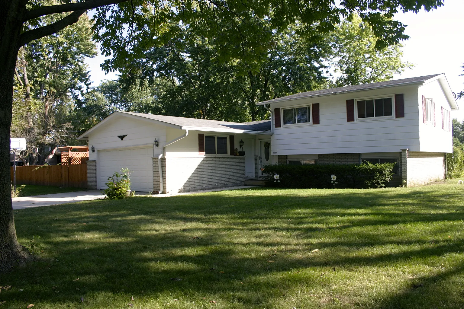 1101 E Dogwood Ln photo 1