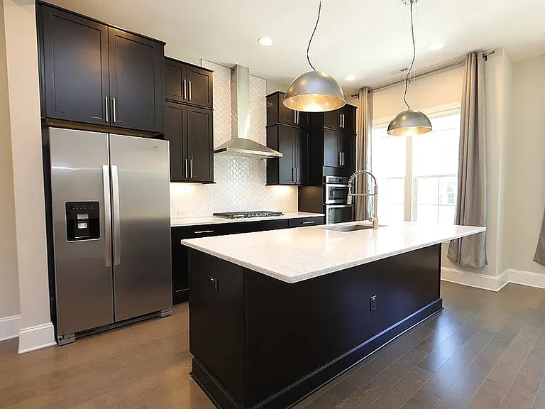855 Wake Towne Dr — Photo 4