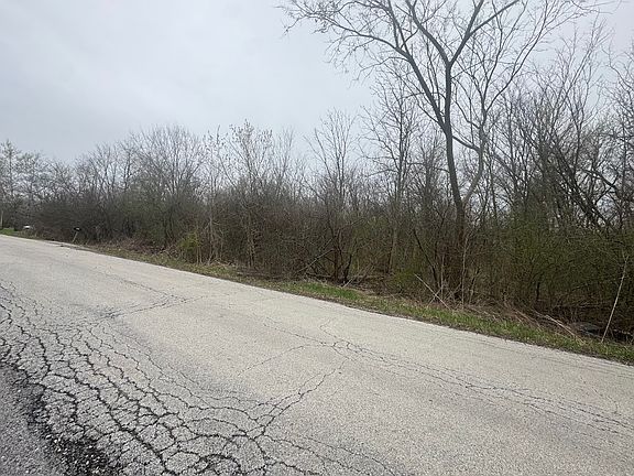 5th image of 22828 Frederick Rd