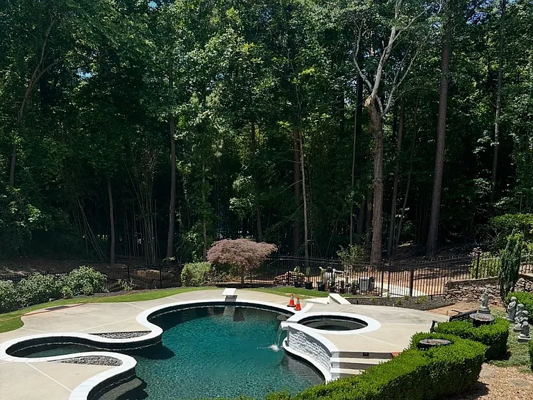 3505 Stately Oaks Ln — Photo 2