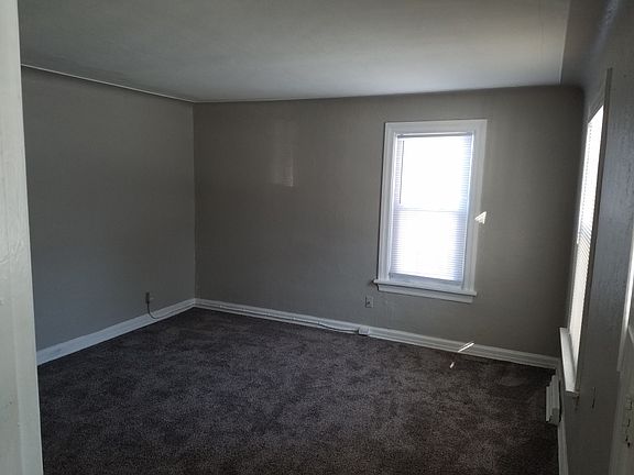 3rd image of 8829 Wiedle Pl