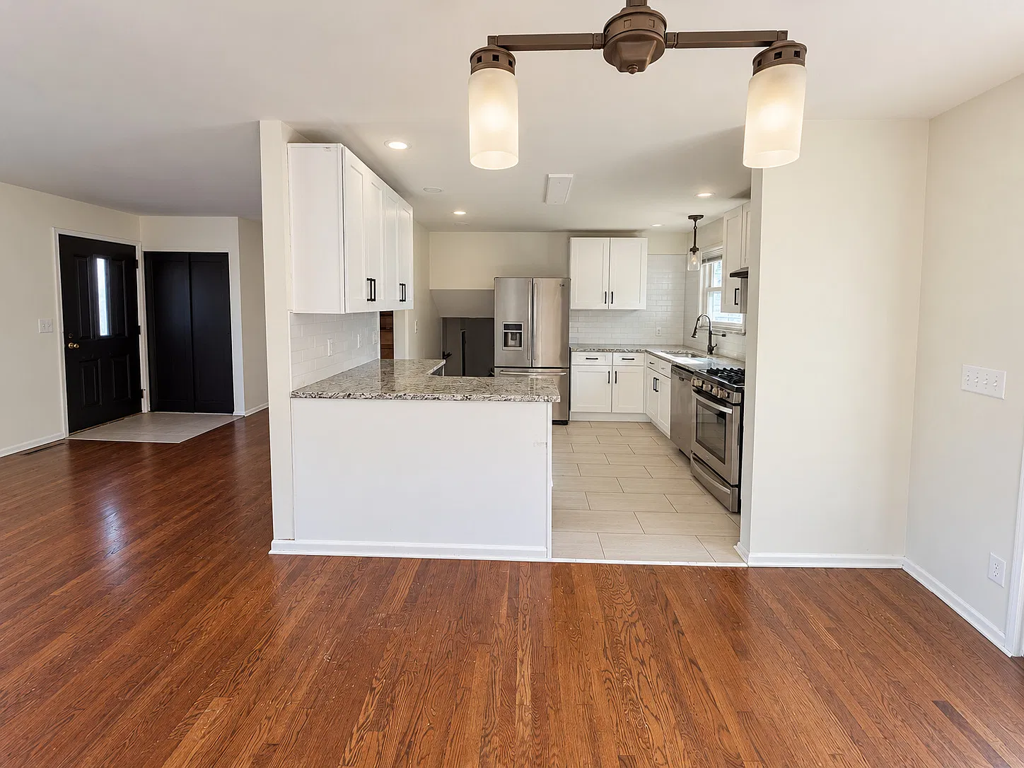 2701 Dennis Lane — Photo 4