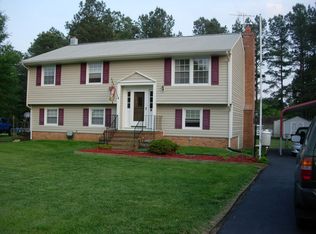 9569 Graves Rd, South Chesterfield, VA 23803