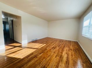 4610 36th Ave APT 4, Kenosha, WI 53144