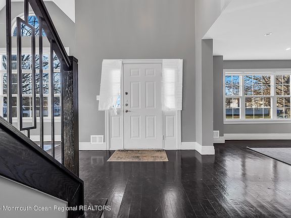 4th image of 1904 White Knoll Drive