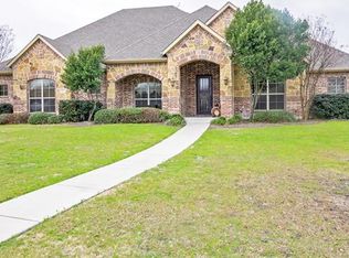 426 Hidden Meadow Cir, Midlothian, TX 76065