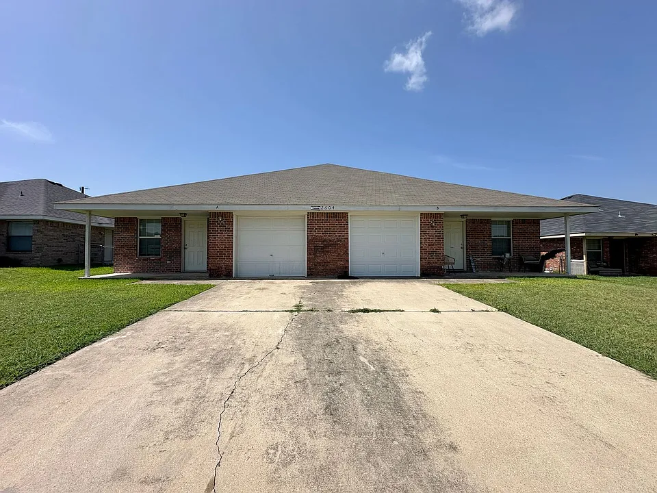 2604 Alma Dr