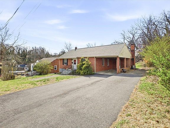 3rd image of 2219 Langdon Rd SW