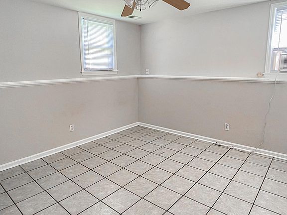 4th image of 8418 Robinson St #8418