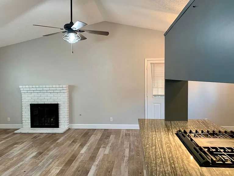 1403 E Sunnyview Ave — Photo 9