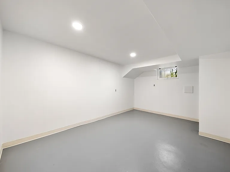 85 Serpentine Rd — Photo 25