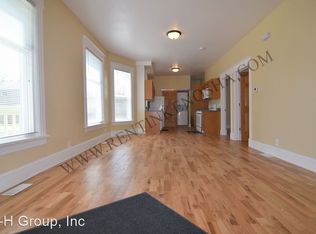 1903 60th St APT 1, Kenosha, WI 53140