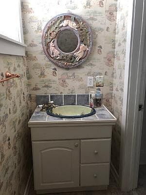 5th image of 55 Sanford St