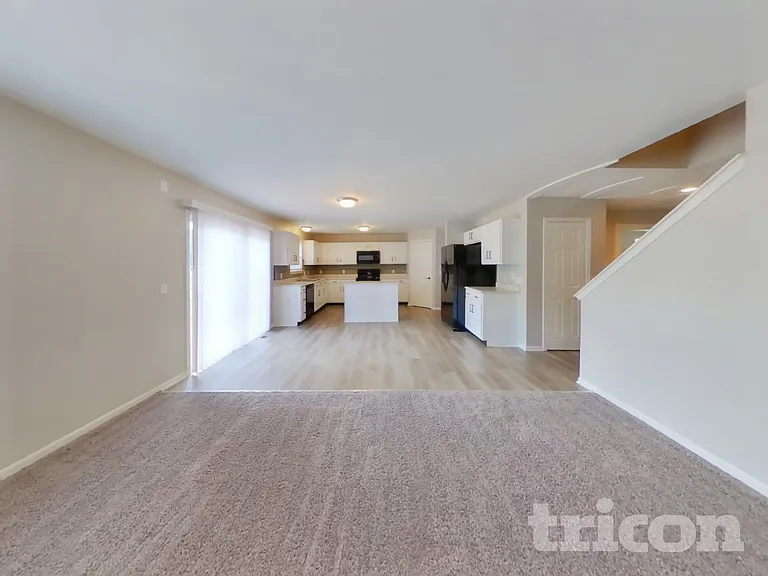 6612 Smithfield Dr — Photo 3