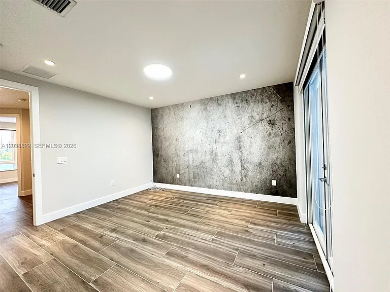 10560 NW 63rd Ter — Photo 53