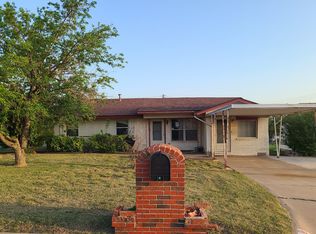 2302 SW Douglas Ave, Lawton, OK 73505