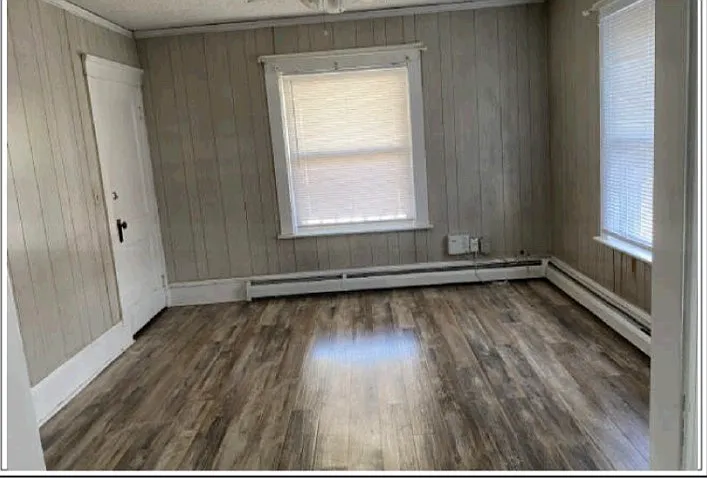 6 Middle St #2 — Photo 2