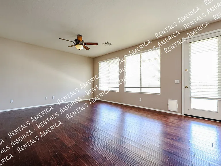 16869 S 30th Ave — Photo 17