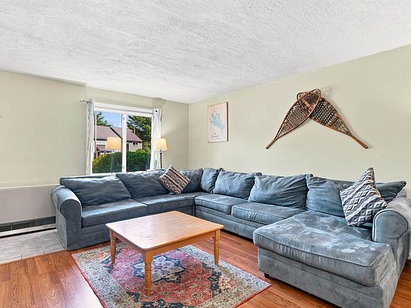 5th image of 8 Hayes Drive #40