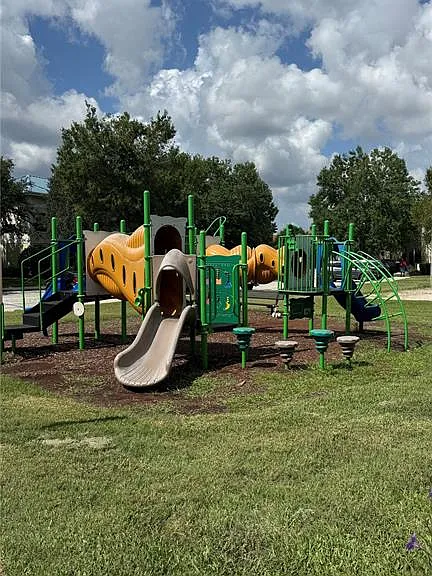2015 Grand Oak Dr — Photo 44