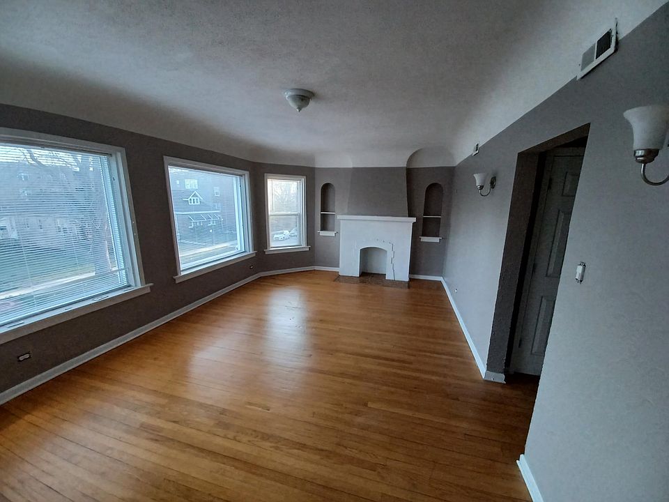 1st image of 1126 E 81st Pl #2