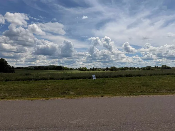 27 Betty Marie Way, Merrimac, WI 53561