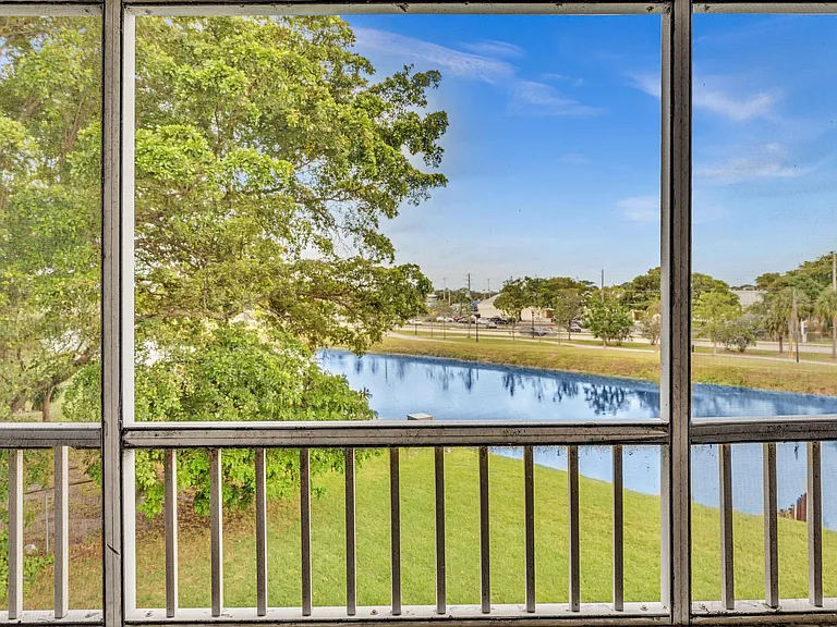 2881 N Oakland Forest Dr #307 — Photo 19
