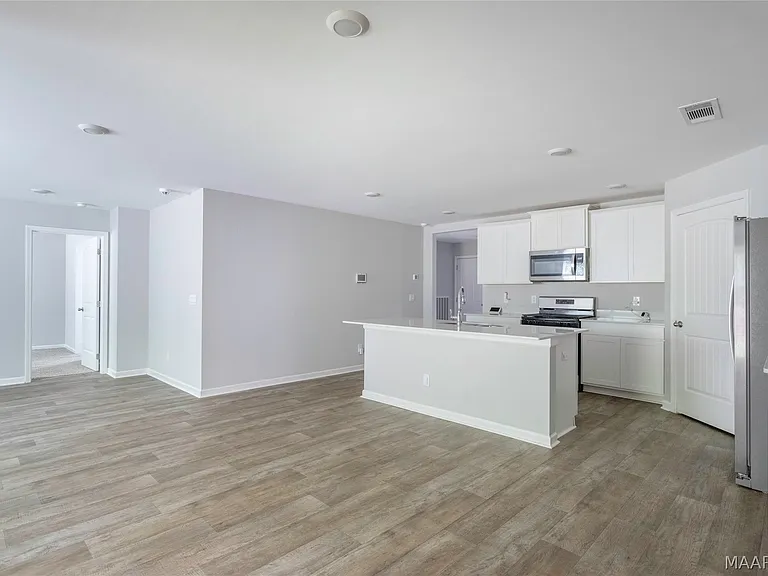 7621 Shaddix St — Photo 18