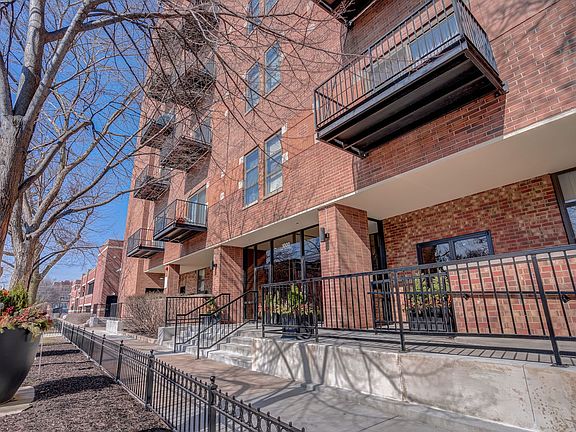 2nd image of 1000 E 53rd St #207S