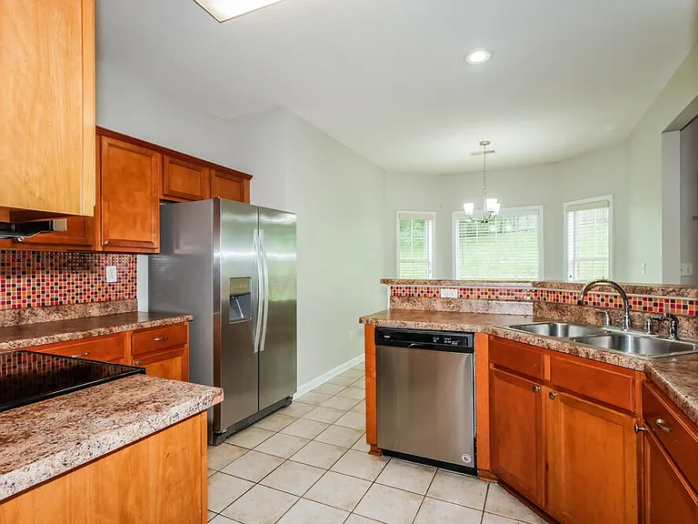 9555 Morning Shadow Dr — Photo 10