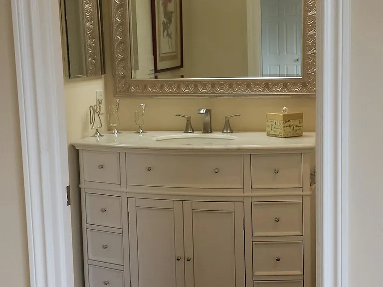 1106 Locust Ave #106 — Photo 6