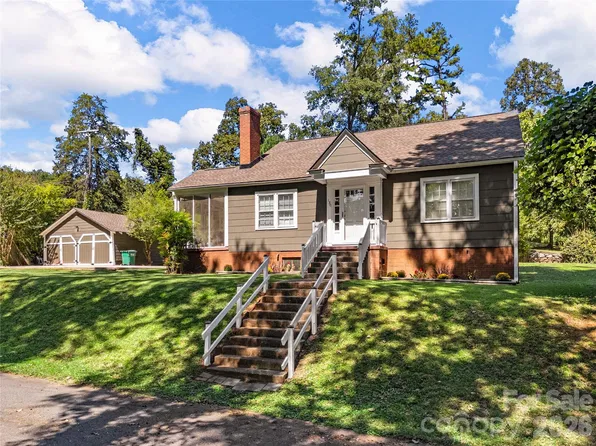 130 School Dr, Spartanburg, SC 29307