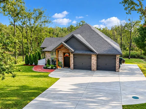 494 Ridgewood Cir, Tahlequah, OK 74464