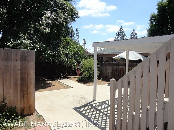 4th image of 842 S Anza St