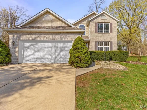 1311 Springbrooke Dr, Edwardsville, IL 62025