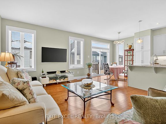 4th image of 478 Fernside St