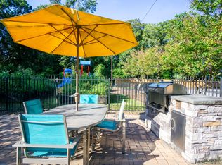 Palmetto Square, Charleston, SC 29407