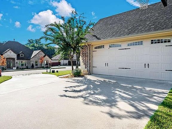 5th image of 2205 Cold Creek Dr