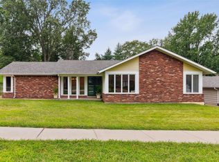 492 Maymont Dr, Ballwin, MO