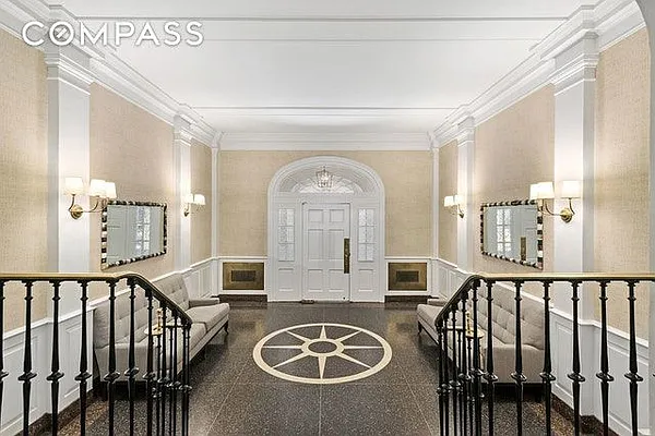 Sold by Compass | media 10