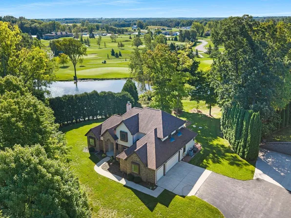 1611 Hollowbrook Ct, Reedsville, WI 54230