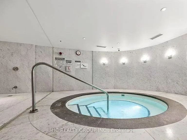 955 Bay St #2218 — Photo 9