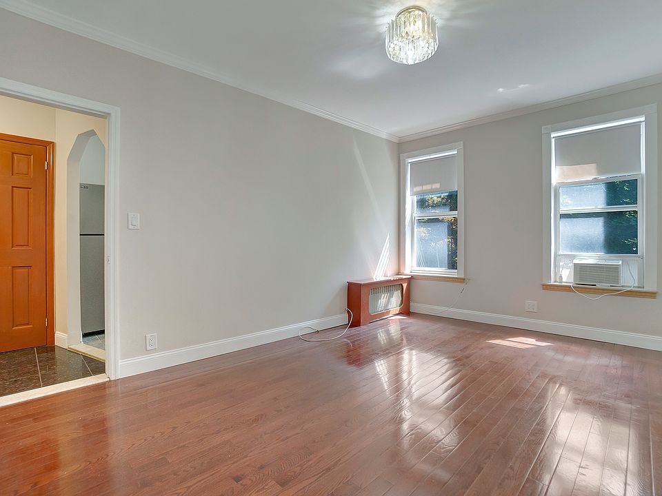 1st image of 226 E 75th St APT 2B