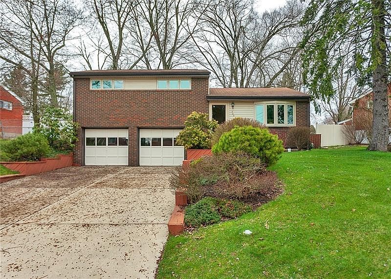 1st image of 729 Garden City Dr