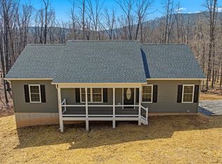 175 Fawn Run Ln, Hedgesville, WV 25427